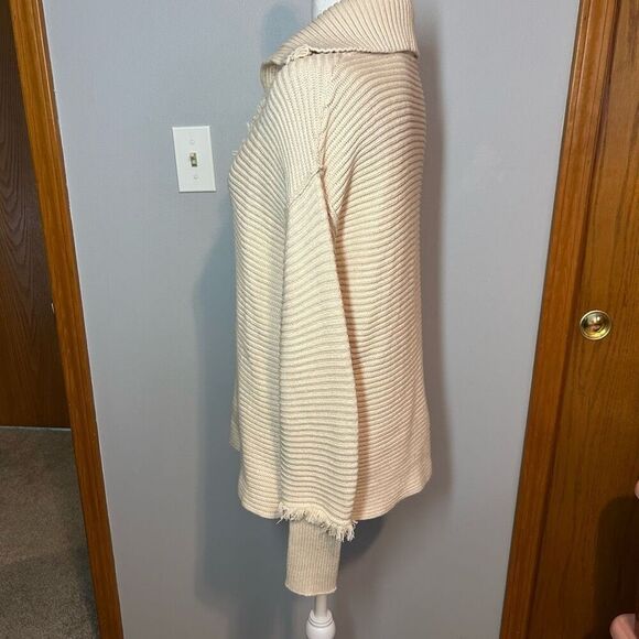 Heyson cream textured fringe collared vneck sweater size S - Picture 4 of 10